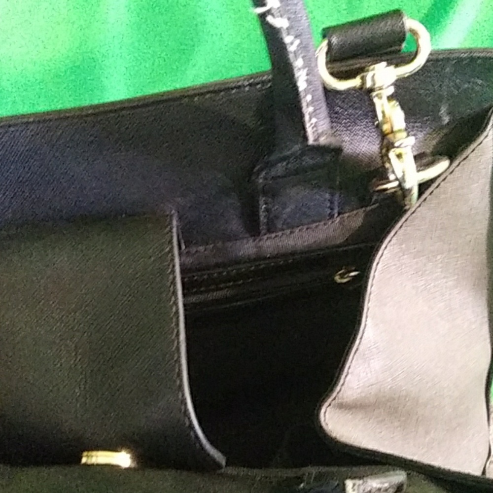 Zac Zac Posen black leather shoulder/handbag - Picture 5 of 8